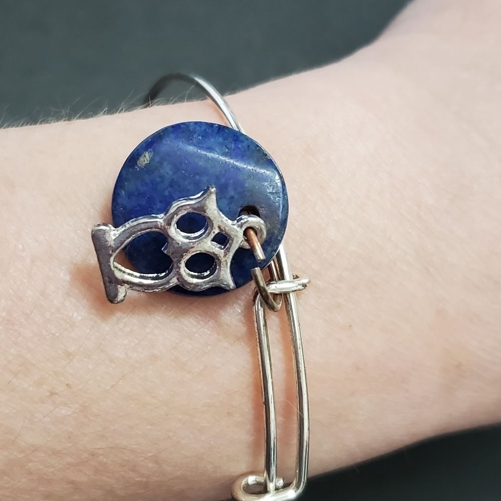 Silver tone owl expandable charm bangle bracelet 8.25"